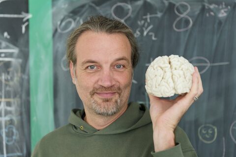 Prof. Dr. Kristian Franze (Image: MPL/Stephan Spangenberg)