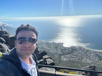 Panoramic view of the city from Table Mountain. (Im-age: S. Firooz)