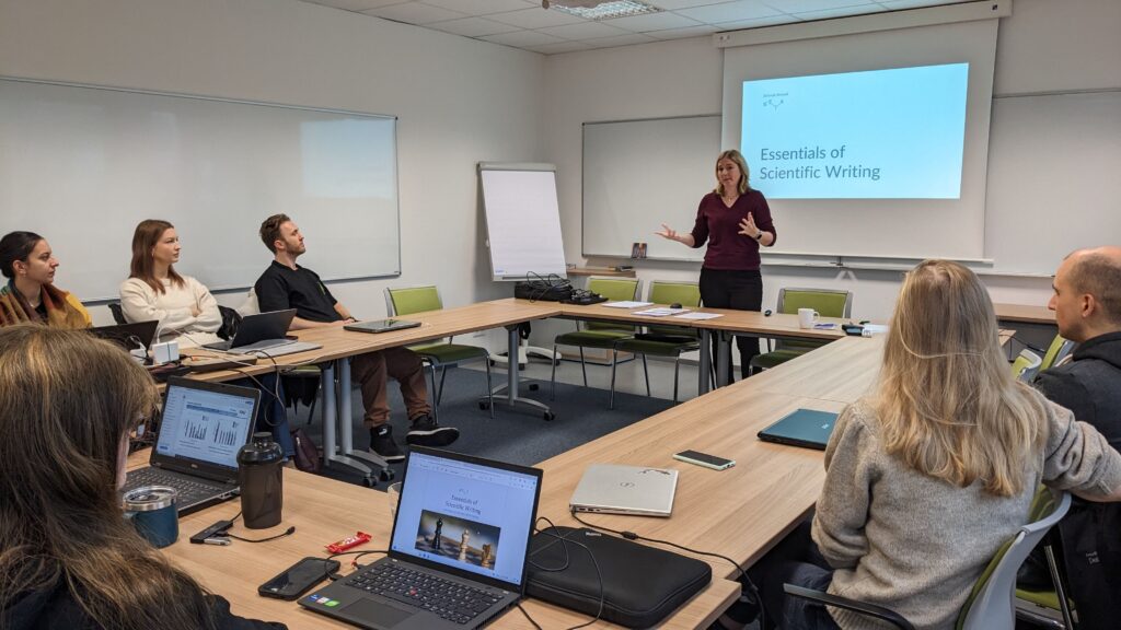Impression of the "Essentials of Scientific Writing" Seminar (Image: S. Kuth).