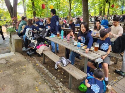 EBM members and their families enjoying a relaxed afternoon together. (Image: A. Dakkouri-Baldauf)