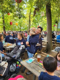 EBM members and their families enjoying a relaxed afternoon together. (Image: A. Dakkouri-Baldauf)