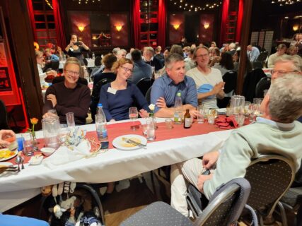 Networking and celebration during the conference dinner at Kulturforum Logenhaus. (Image: A. Dakkouri-Baldauf)