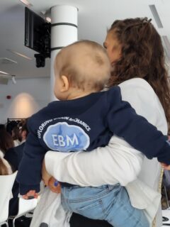Even the tiniest brain mechanics enthusiast joins the talks in style! (Image: A. Dakkouri-Baldauf)