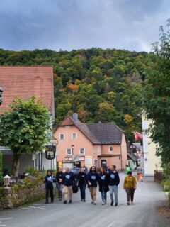 Heading to archery: EBMers in action. (Image: A. Dakkouri-Baldauf)