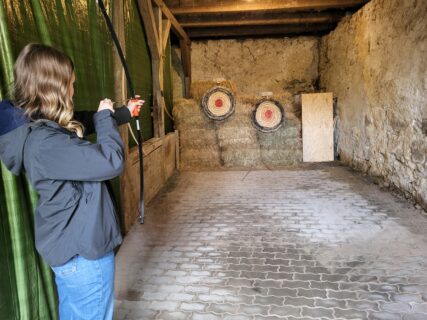 Barn archery showdown. (Image: A. Dakkouri-Baldauf)