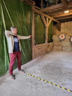 Barn archery showdown. (Image: A. Dakkouri-Baldauf)