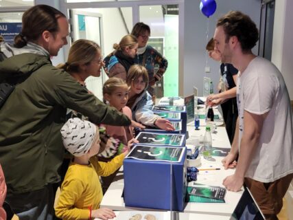 Impressions from the Long Night of Sciences. (Image: A. Dakkouri-Baldauf)