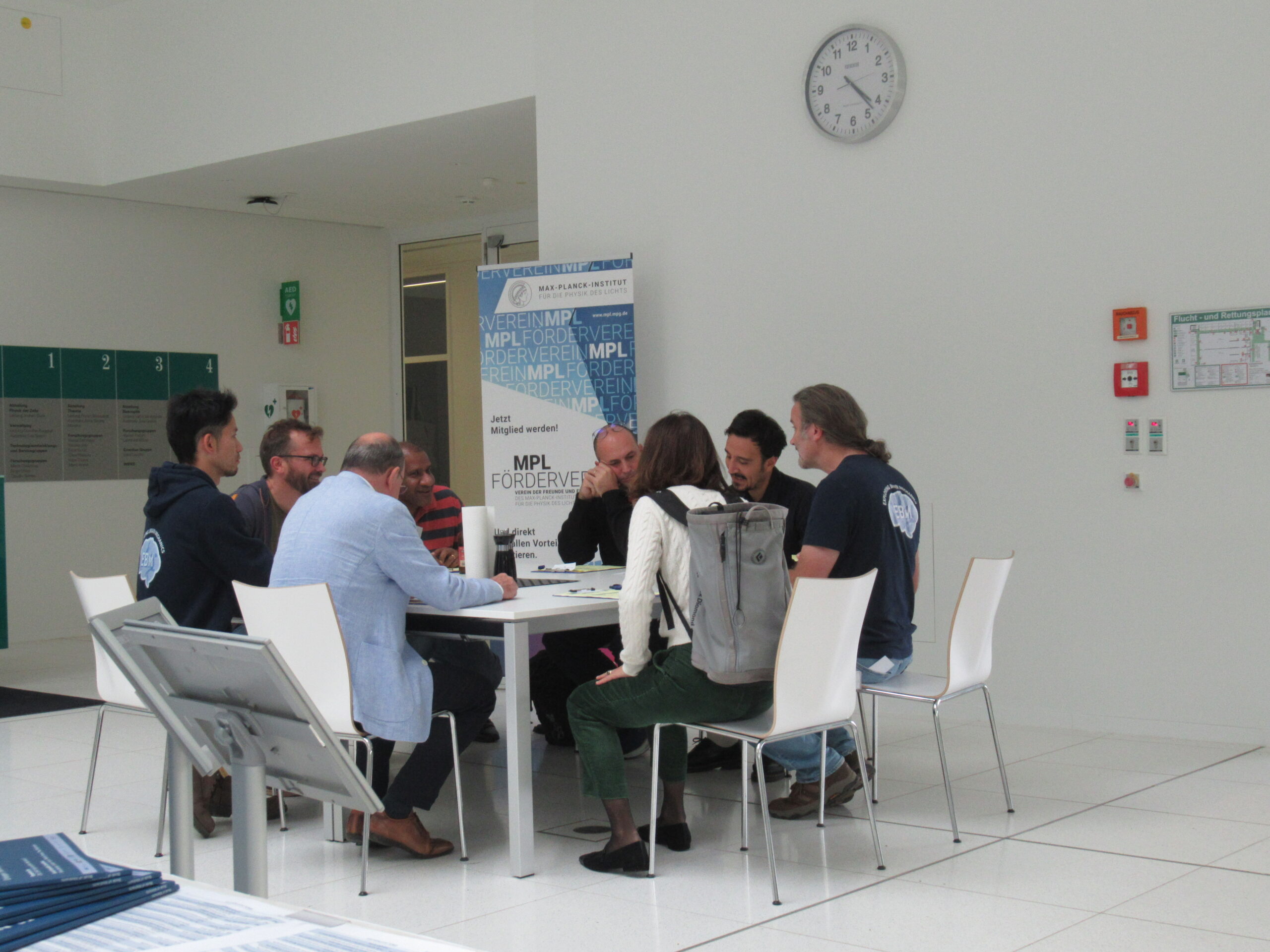 The poster award jury in discussion to select the winners at the EBM Symposium 2025 (Image: D. Bittner)