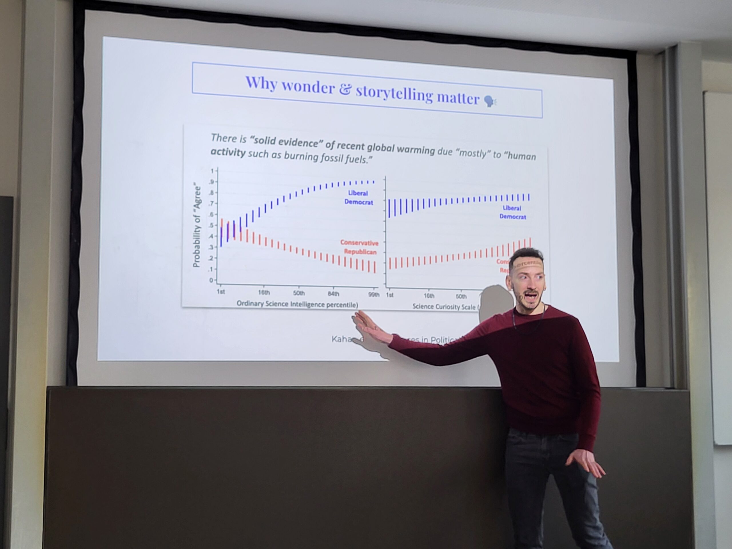 Impressions from the Storytelling & Science Workshop — Renaud Pourpre during his presentation (Image: A. Dakkouri-Baldauf).