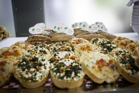 The catering spread leaves absolutely nothing to be desired. Photo: M. Gräve, J. Gonzalez / MMZ (FAU)